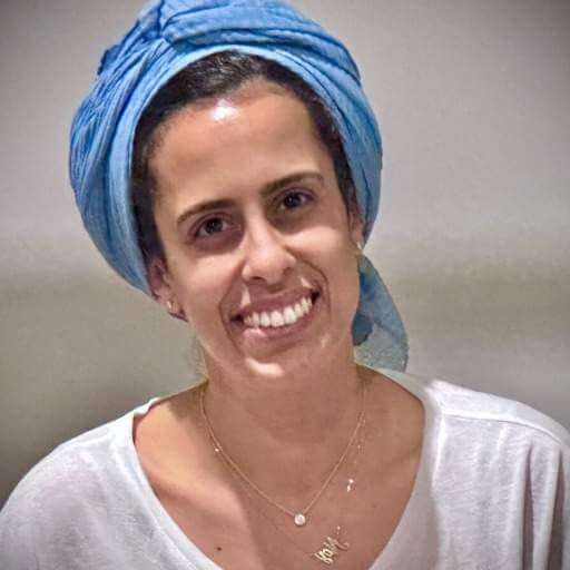 נוי בלומנפלד