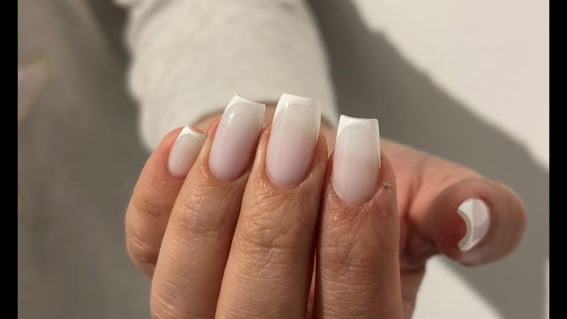  |  Niv braids & nails