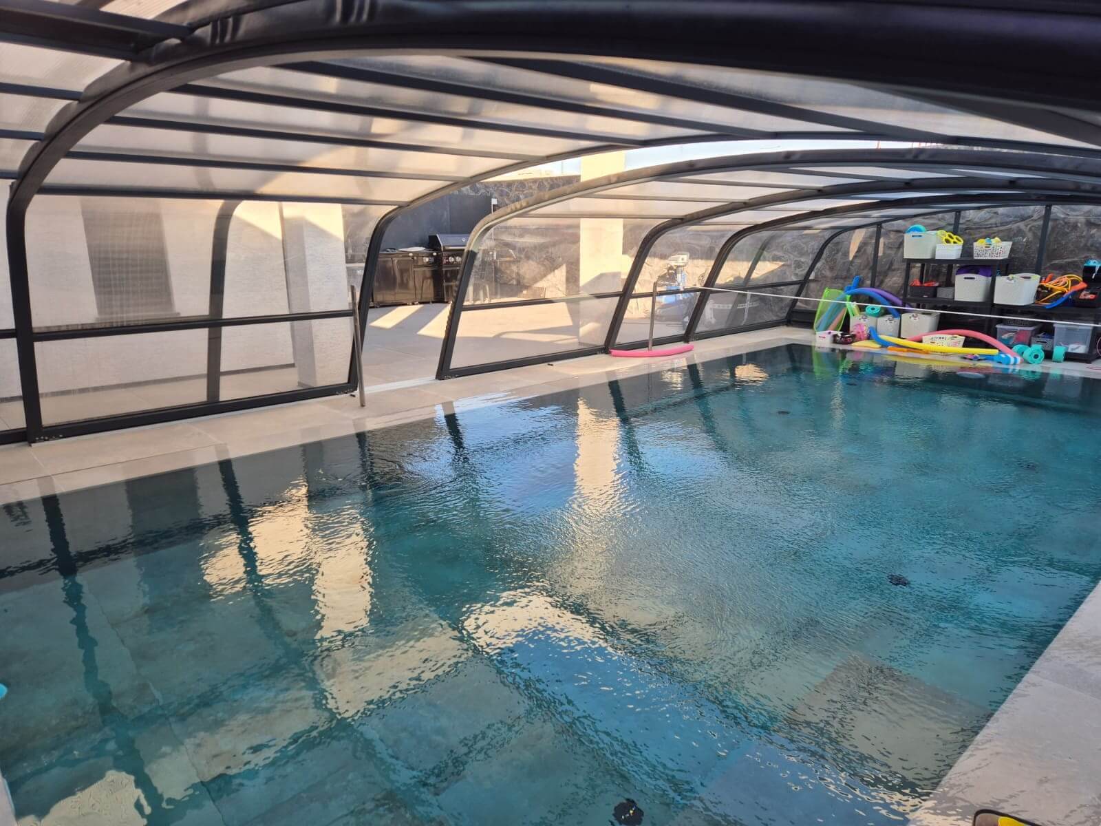 הבריכה של יעל