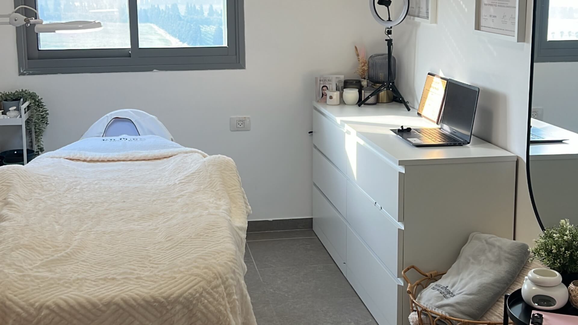 Emilia- Skin Care Clinic