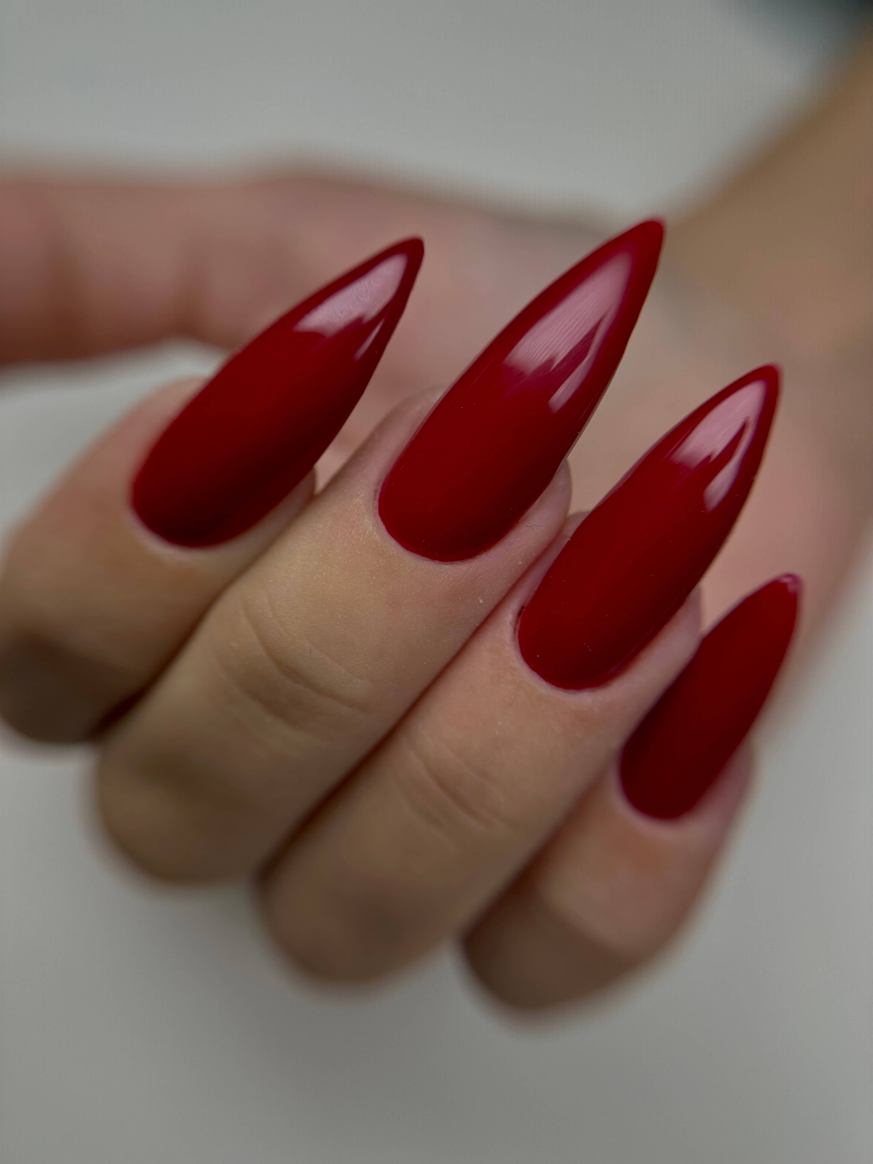 אלינה חריטונוב