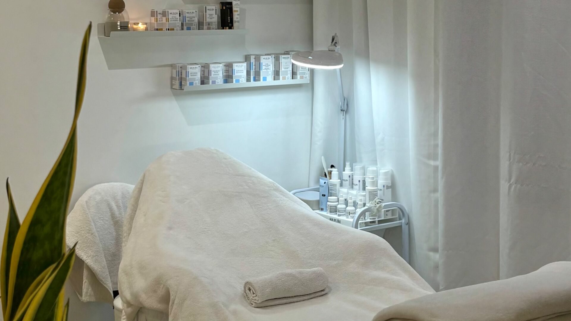  | Emis skincare club 