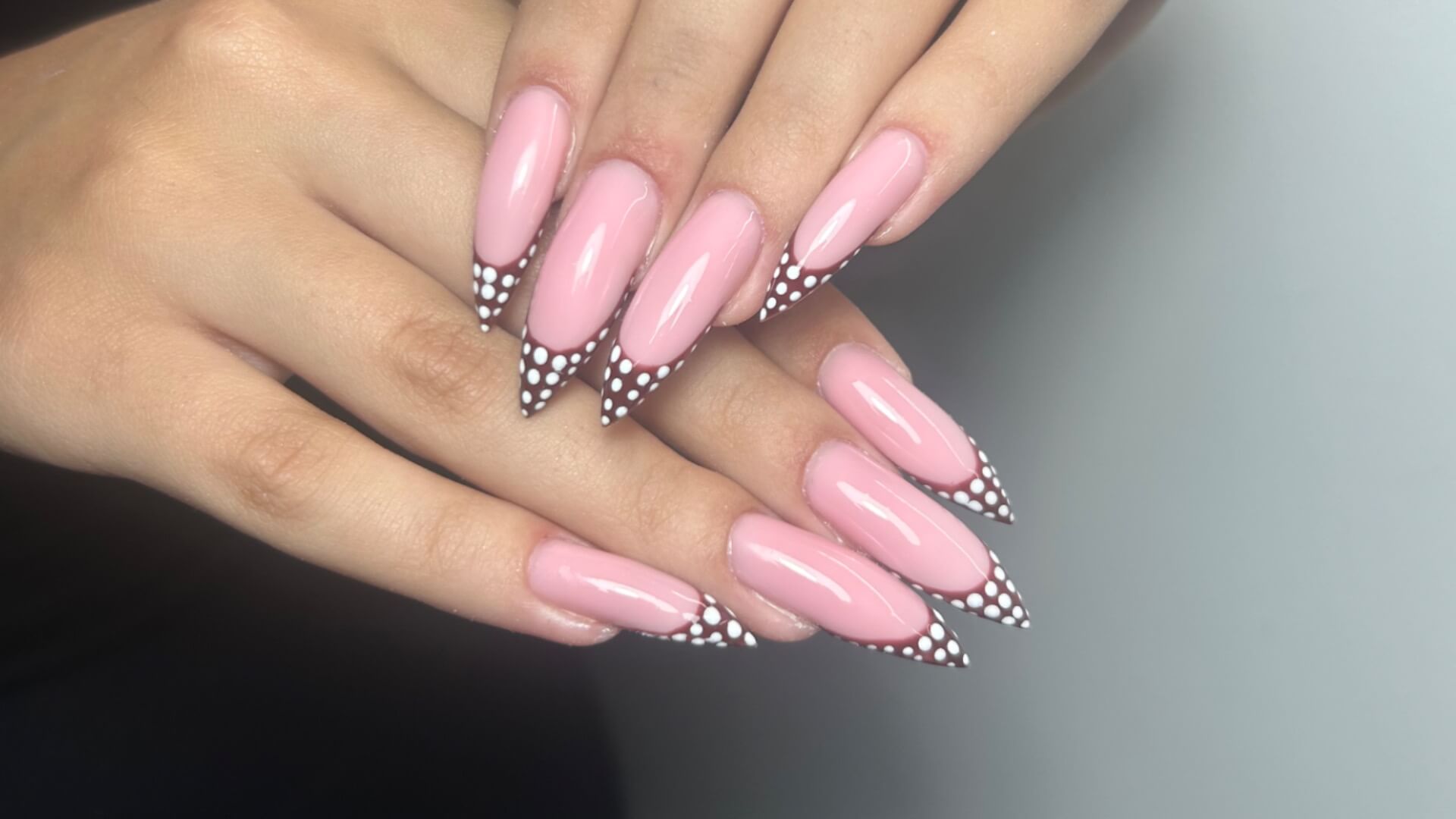 Ema nails