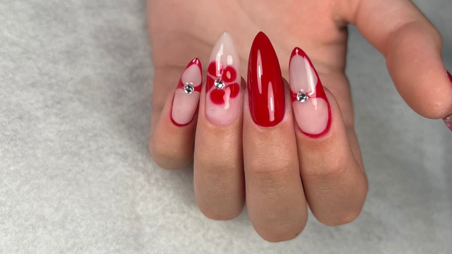 שירה קוסמטיקס