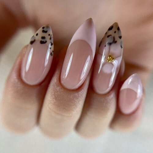 Zoé Nailss | lee