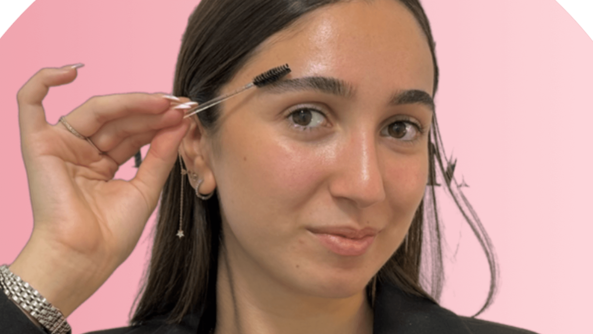 עיצוב גבות | הרמת ריסים | הרמת גבות קסם מסיקה✂️