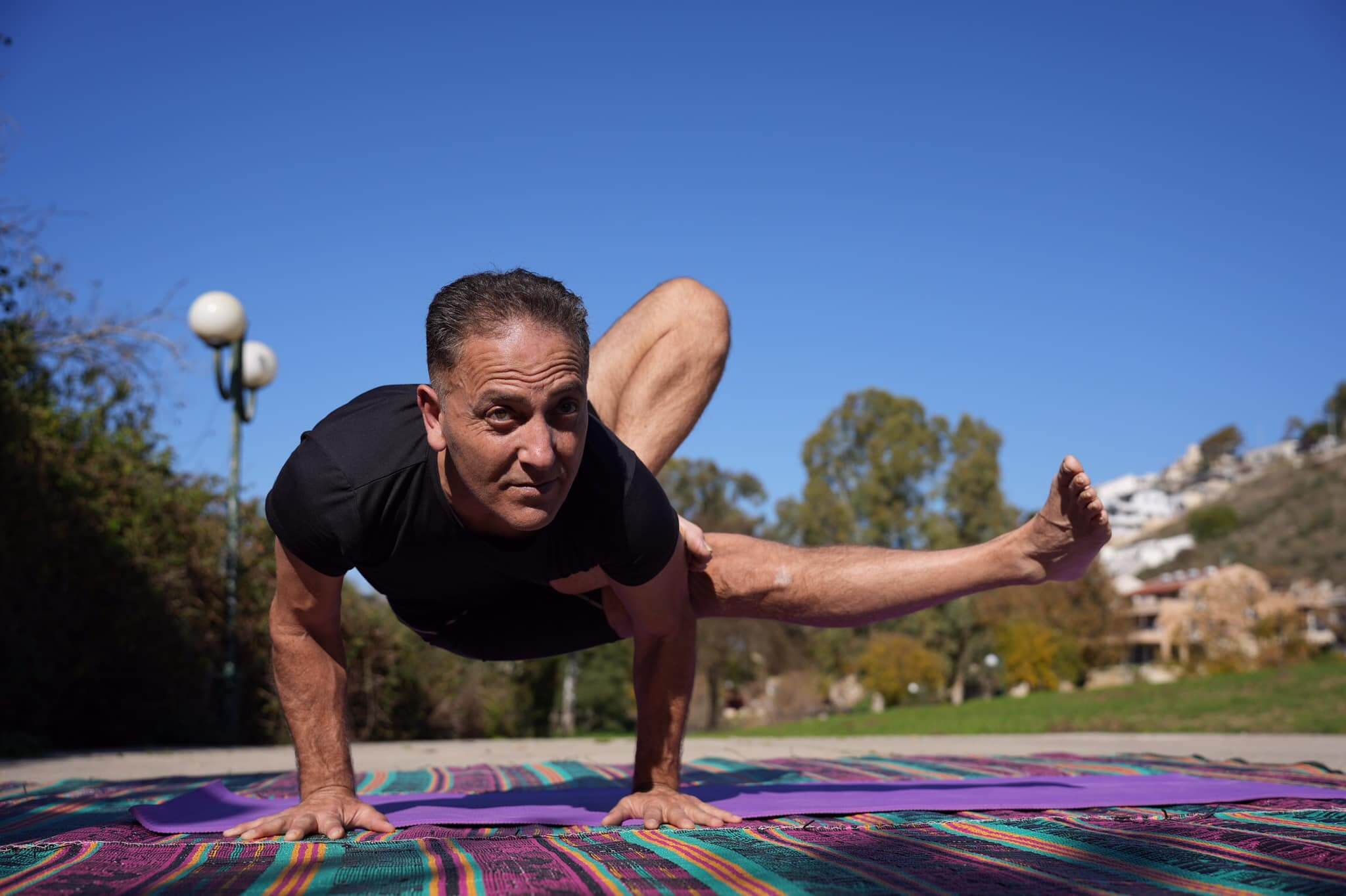 החופש לנוע בדרך היוגה