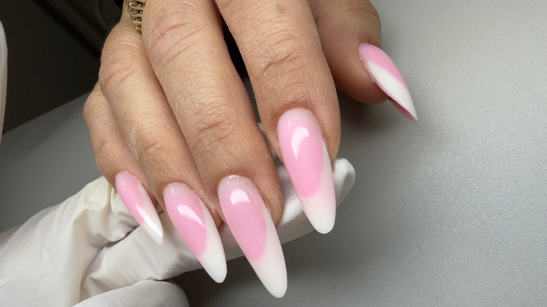 Oriya nail clinic