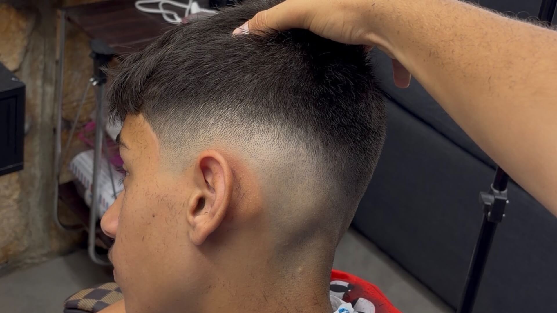  | Dolev barel barber shop
