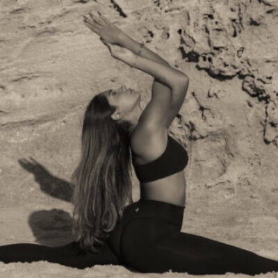 YOGA CLUB BY SHIRA | lee