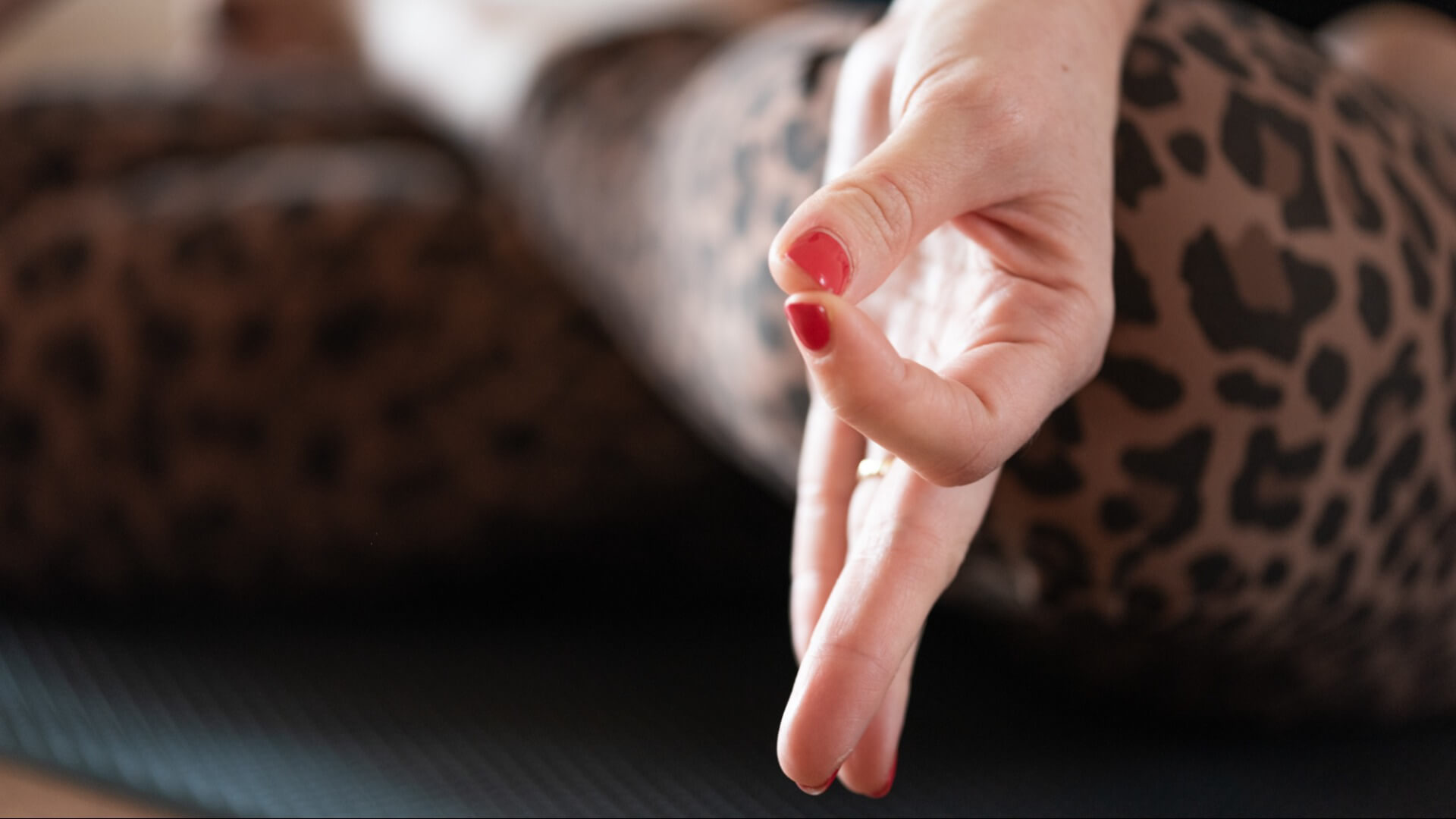 קרן גורדון יוגה