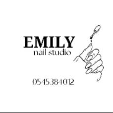 Emily nails | lee