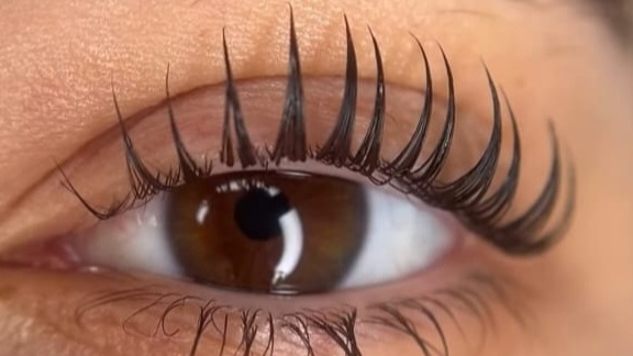 ריסים בסטיל