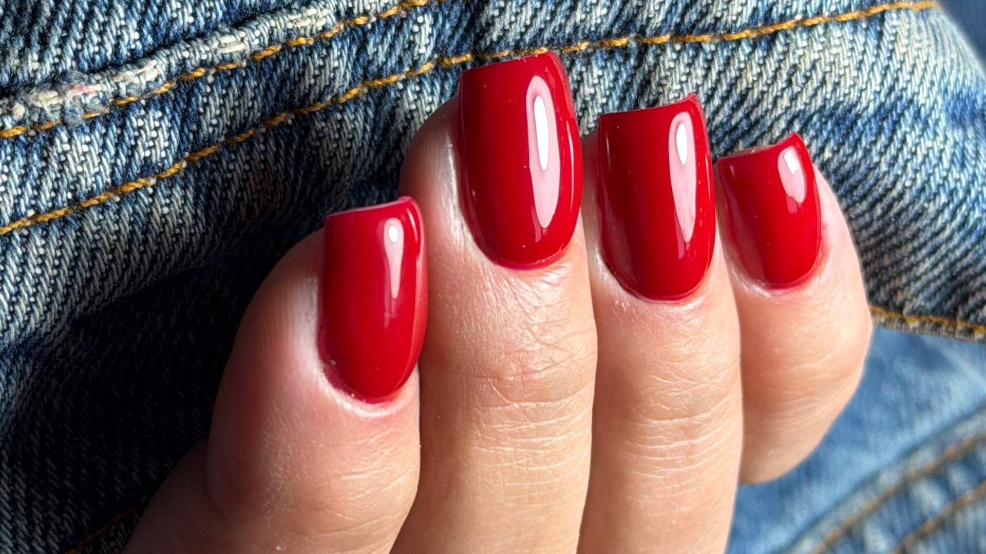 Sabreen habaka nails