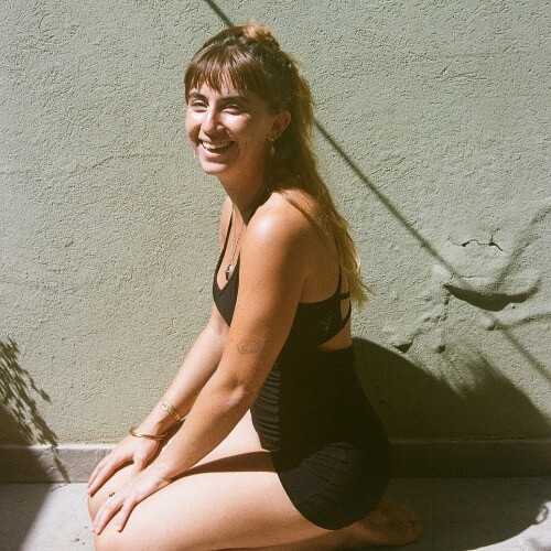 Sol yoga house | lee