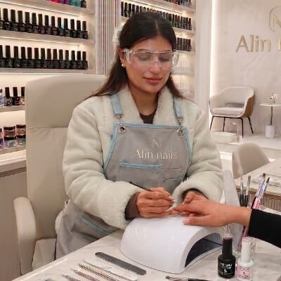 Nails alin | lee