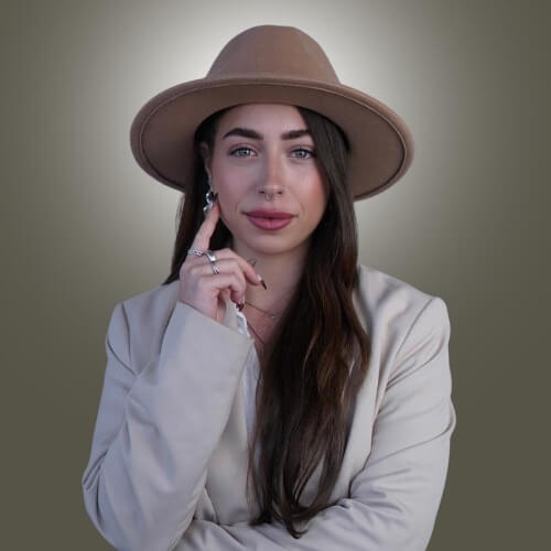 קרולינה-עיצוב ושיקום גבות | lee