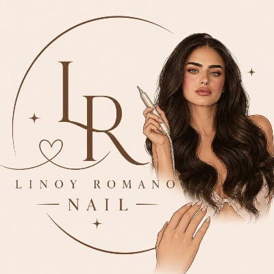 Linoy romano nails | Lee