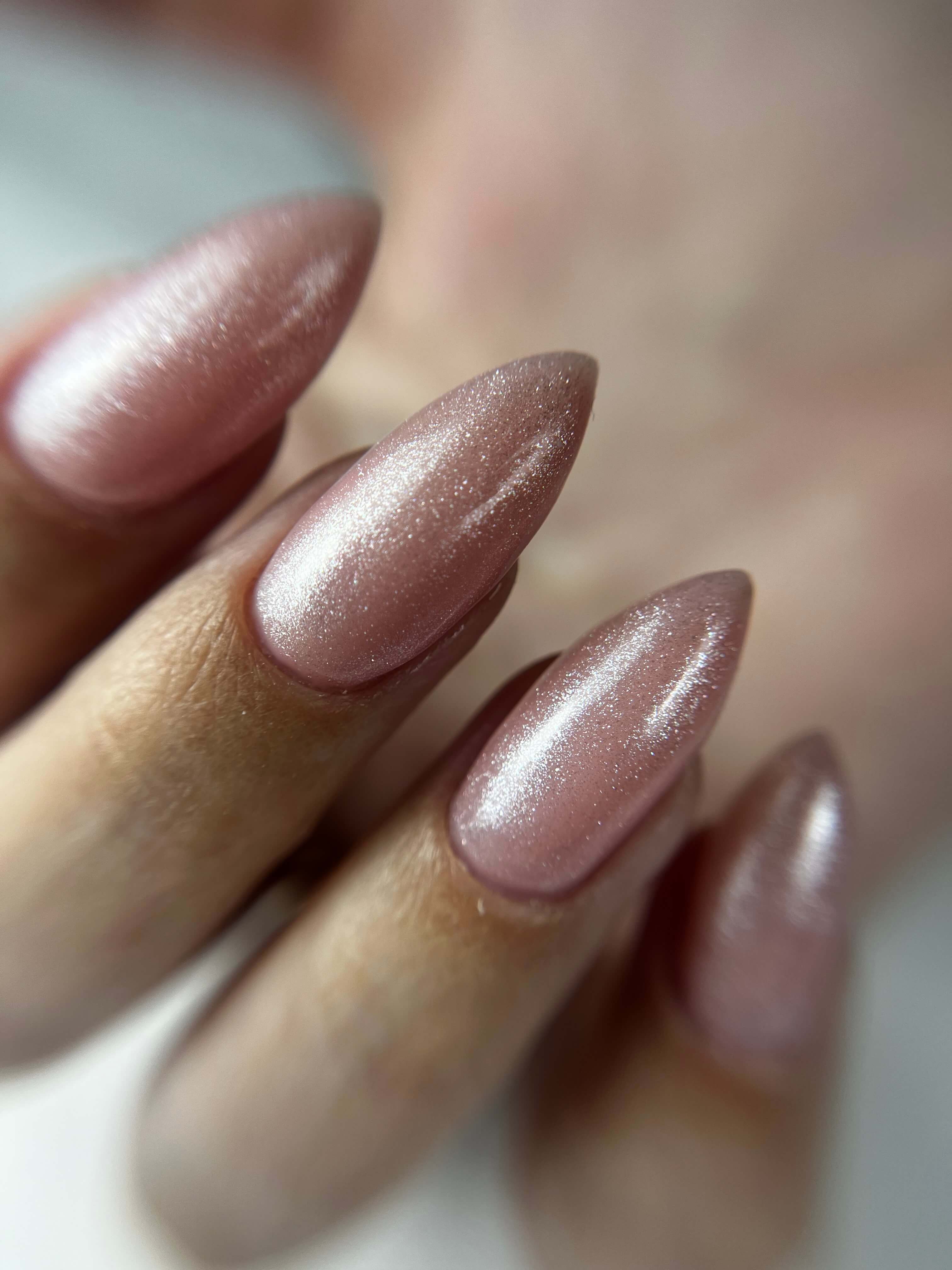 Nikol nails & eyebrows 