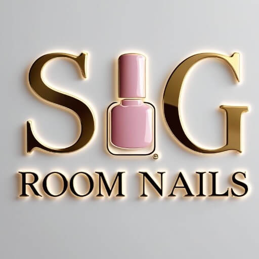 Shirel Gold Nails | lee