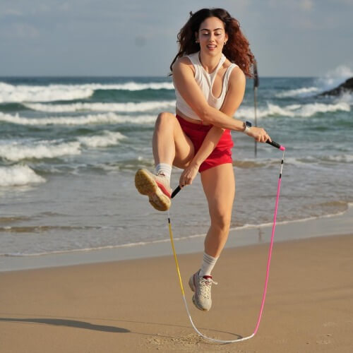 חנה קפיצה בחבל | lee
