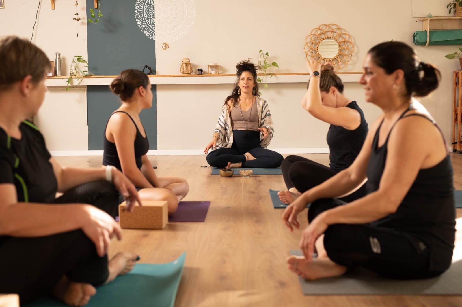 סטודיו לילה