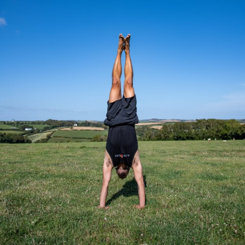 עידן אקרו יוגה - סניף נתניה | lee