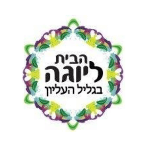 חיה יוגה  | lee