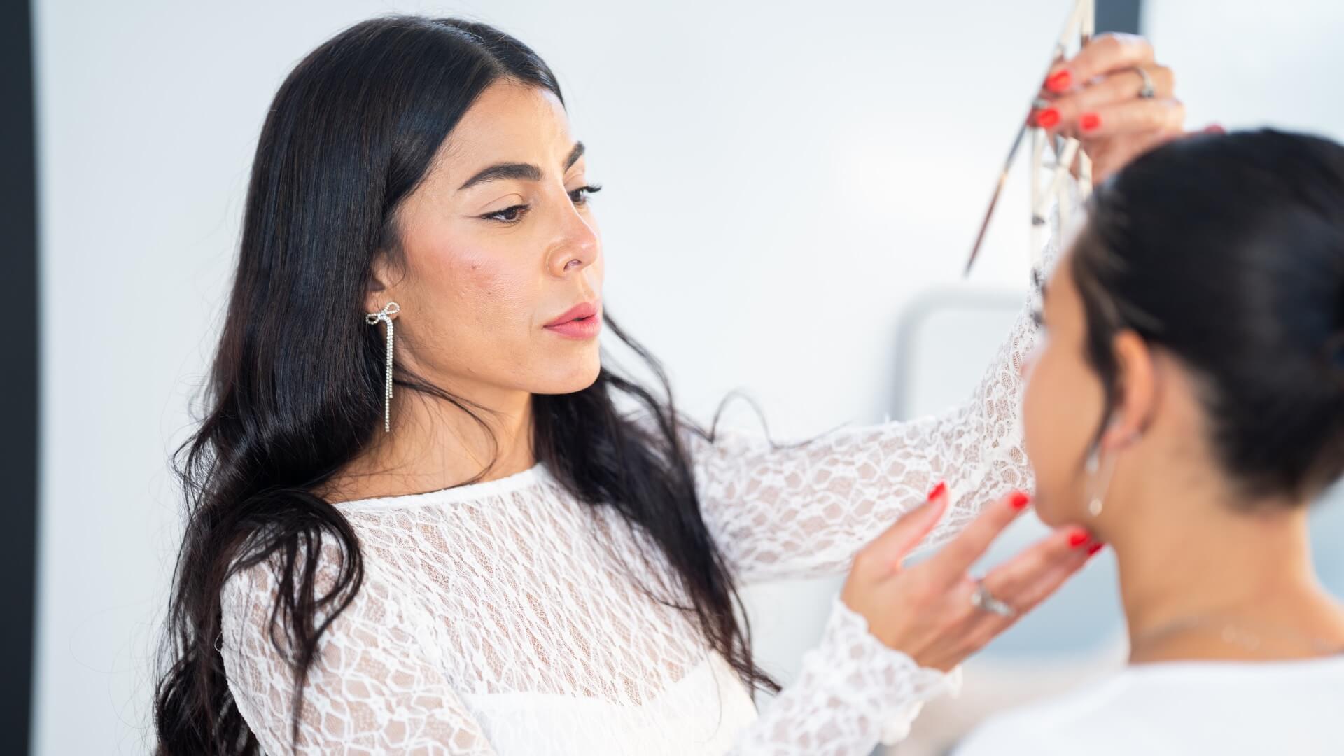  | חן מויאל - עיצוב גבות ומיקרופגמנטצייה