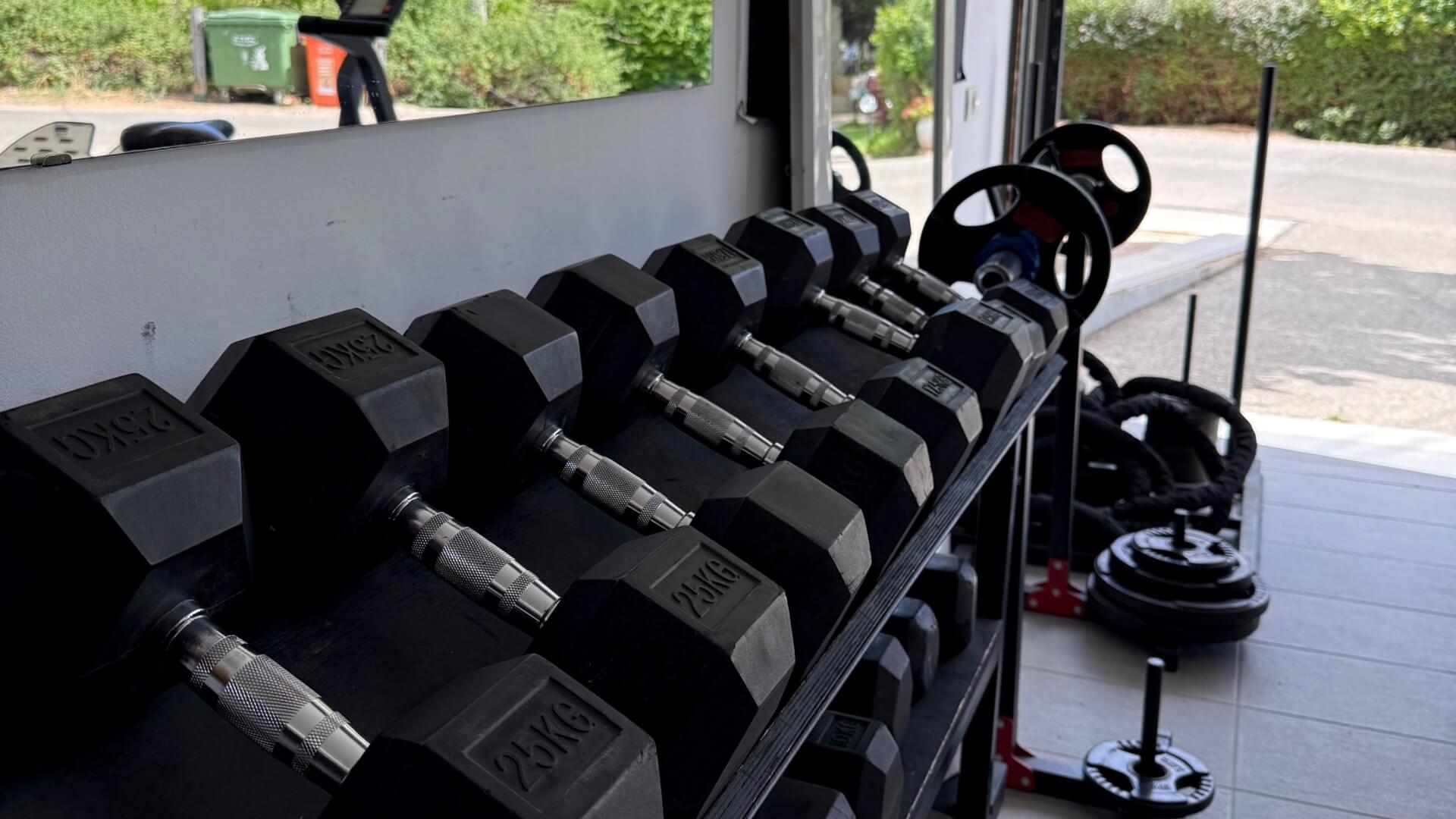 BY RONI  - סטודיו בוטיק לאימון כח, פונקציונלי ופילאטיס