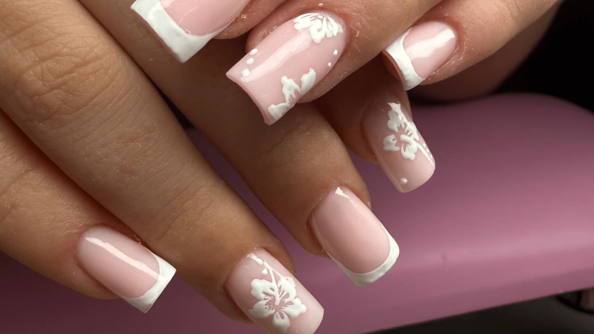 Viktoria Sadko nails