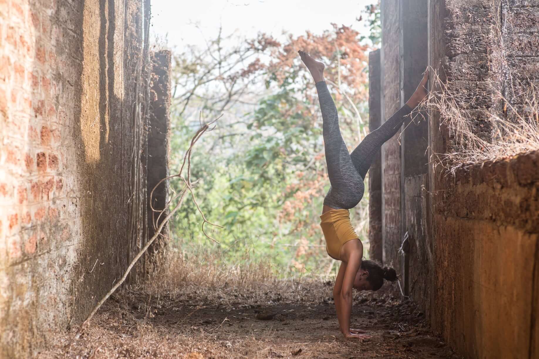 אינדיוגה - להוריד את היוגה לקרקע 