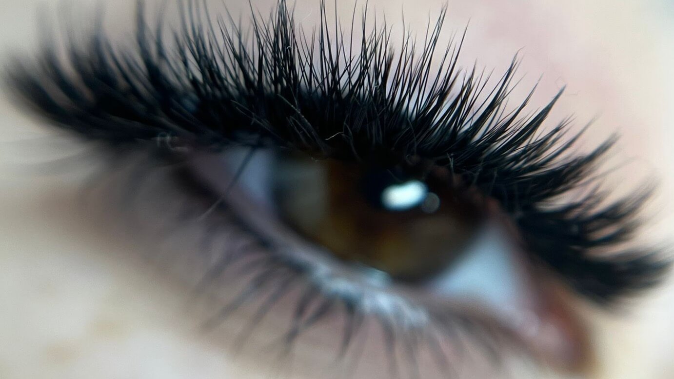 קליניקה לריסים