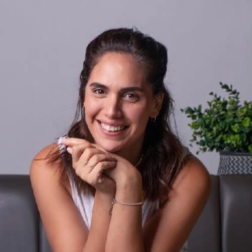 נופר אילוז  | lee