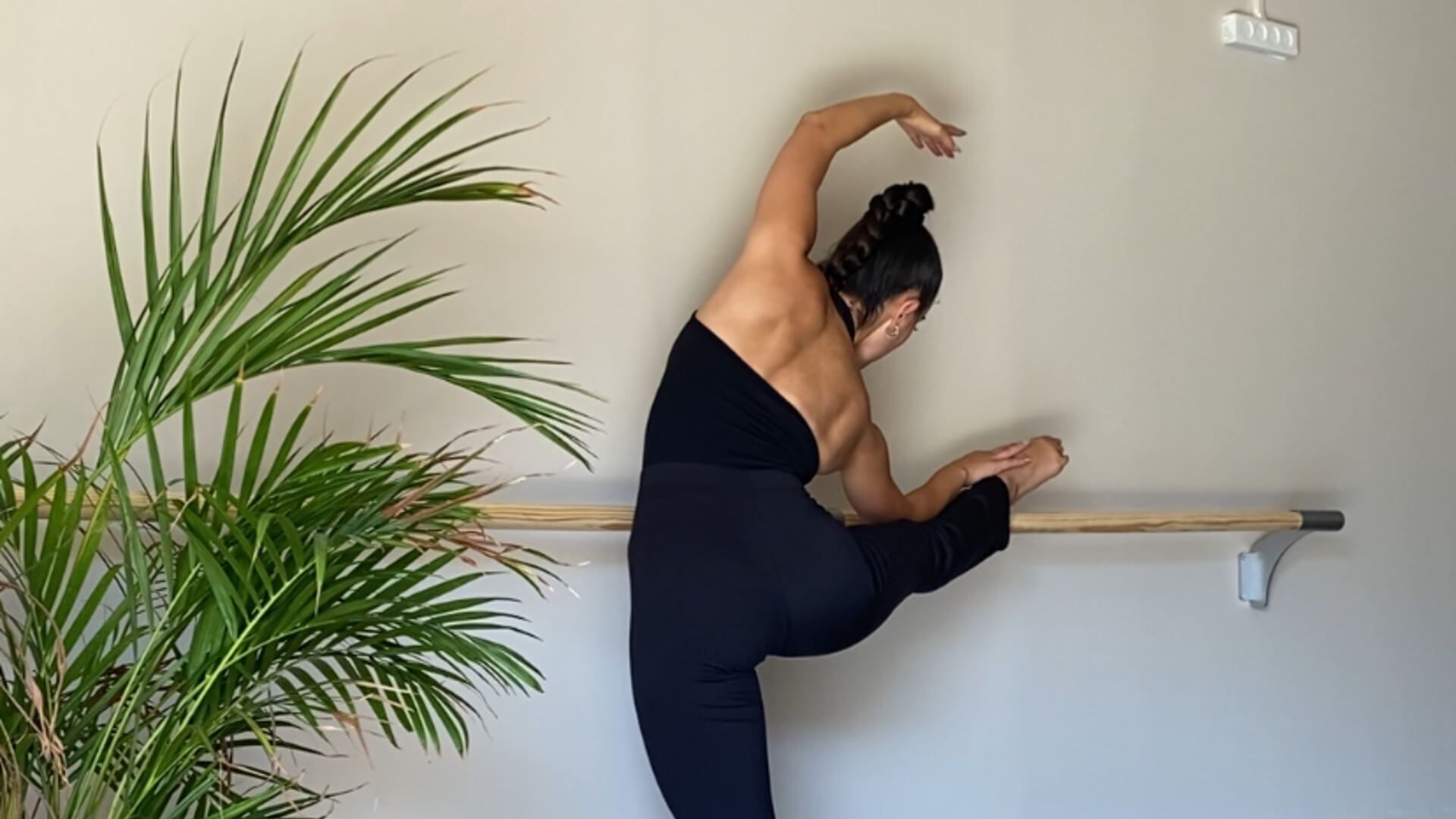  | מחול מודרני וזומבה עומר שטרנברג