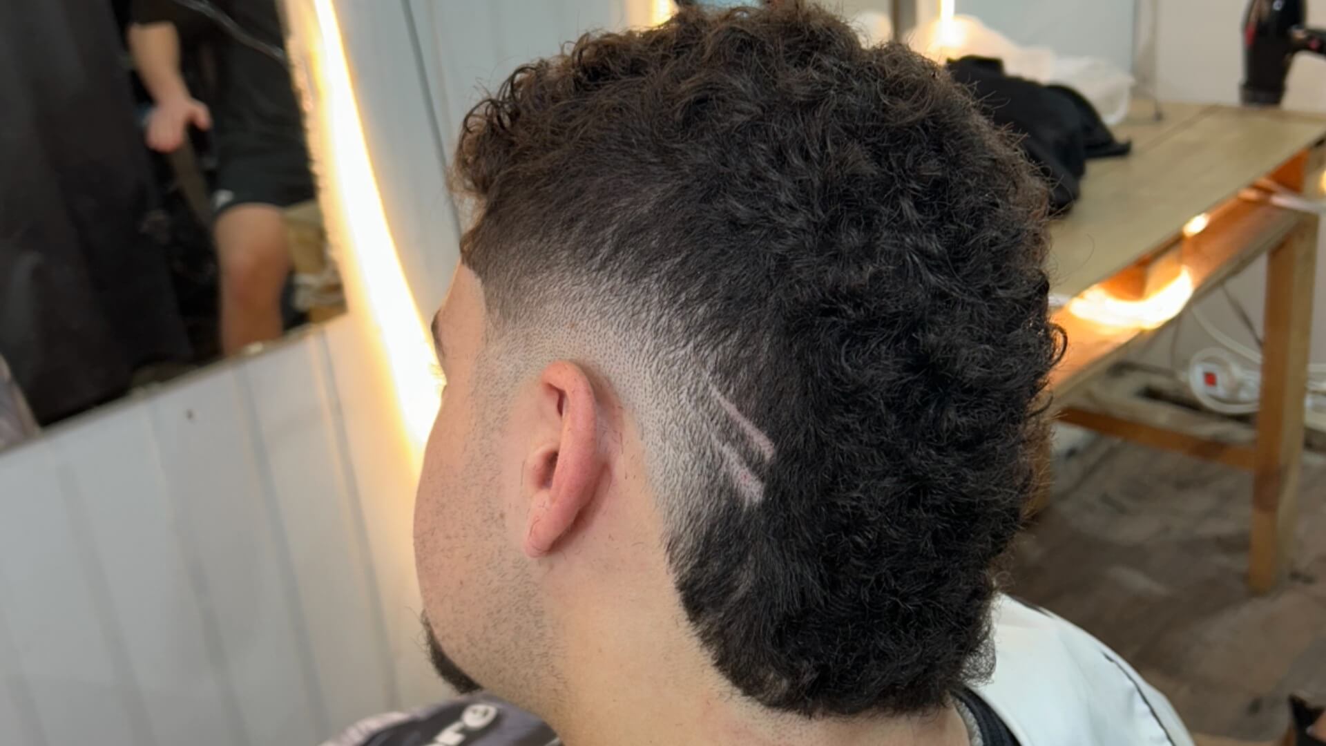  | Noam barber
