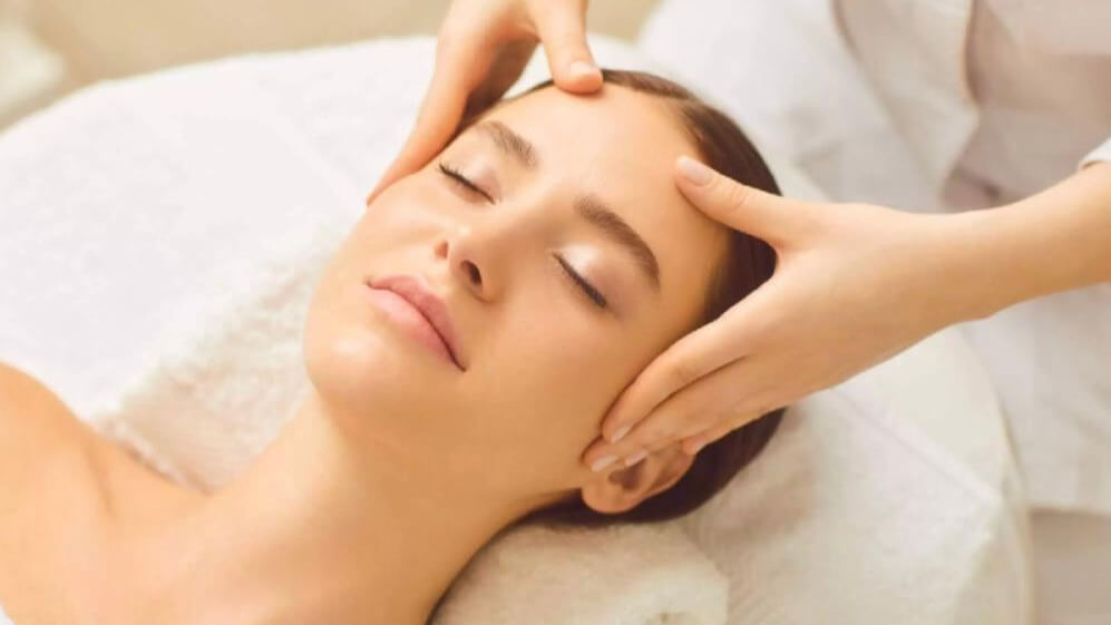  | ג'וליה פרנקו וינר - קוסמטיקה וטיפולים הוליסטים