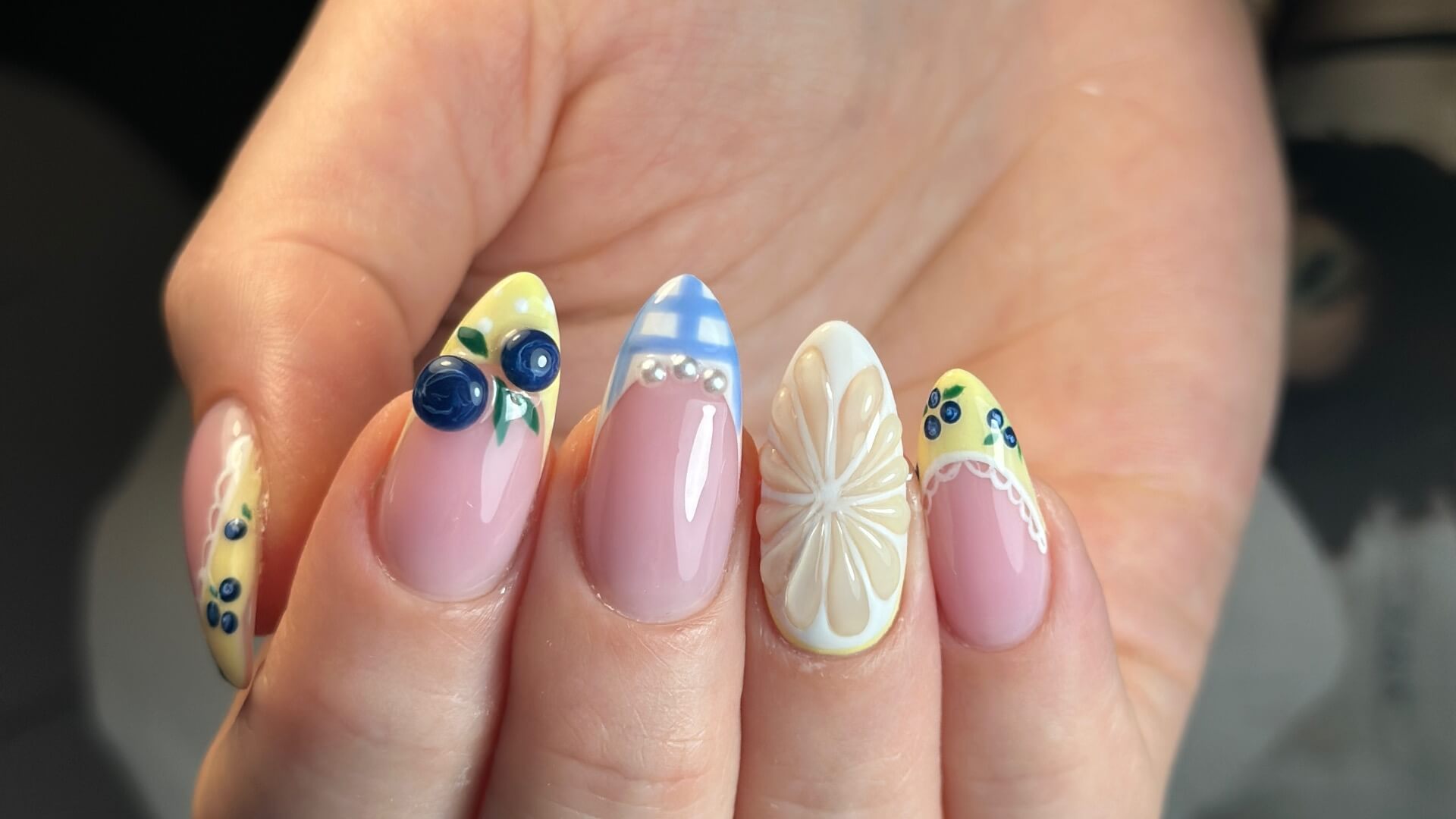 SK Nails- Shira komisarov
