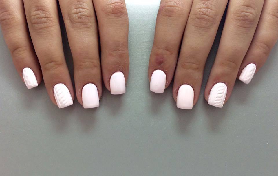 ספיר בניית ציפורניים 