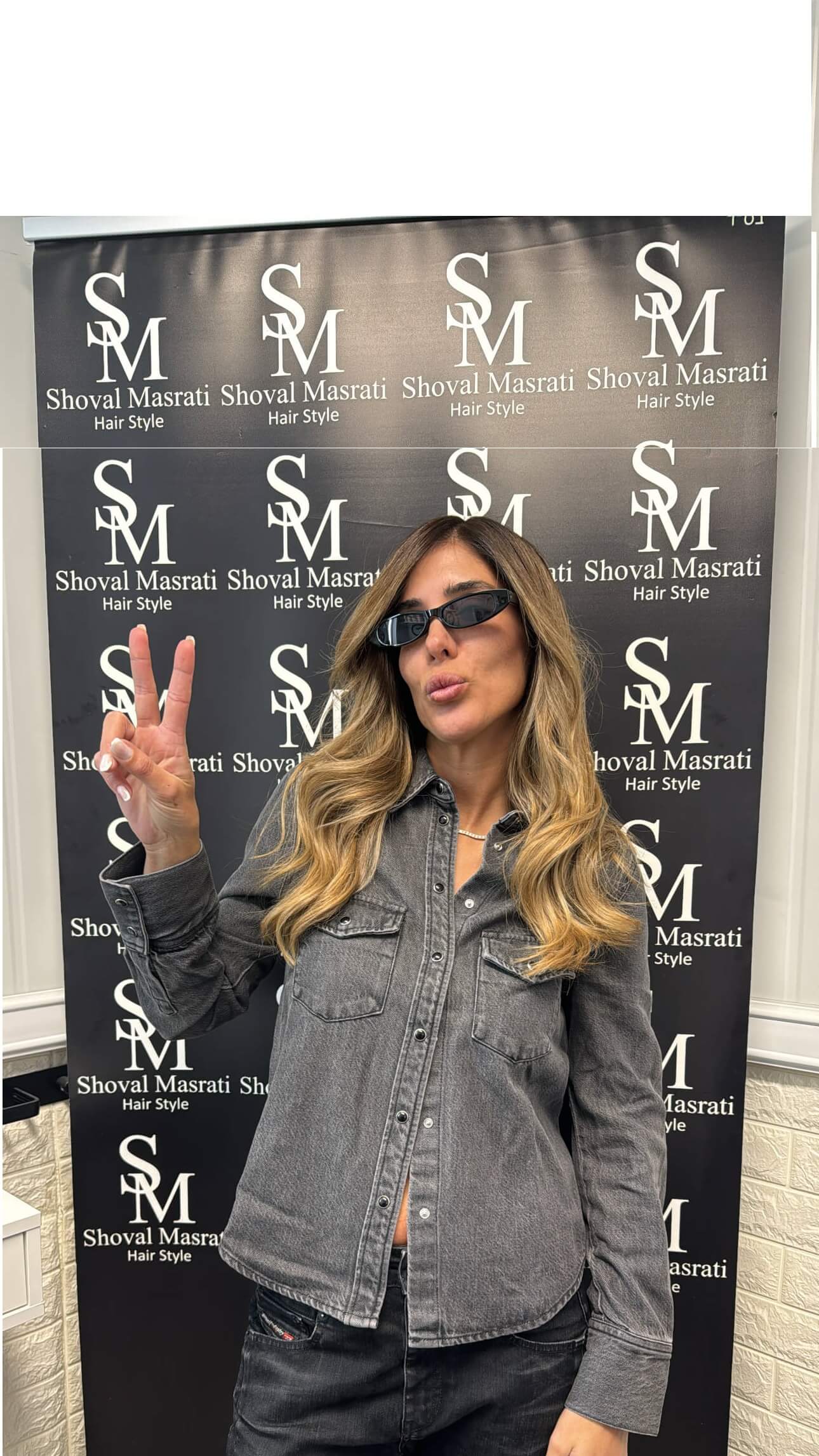 Shoval Masrati hair style 