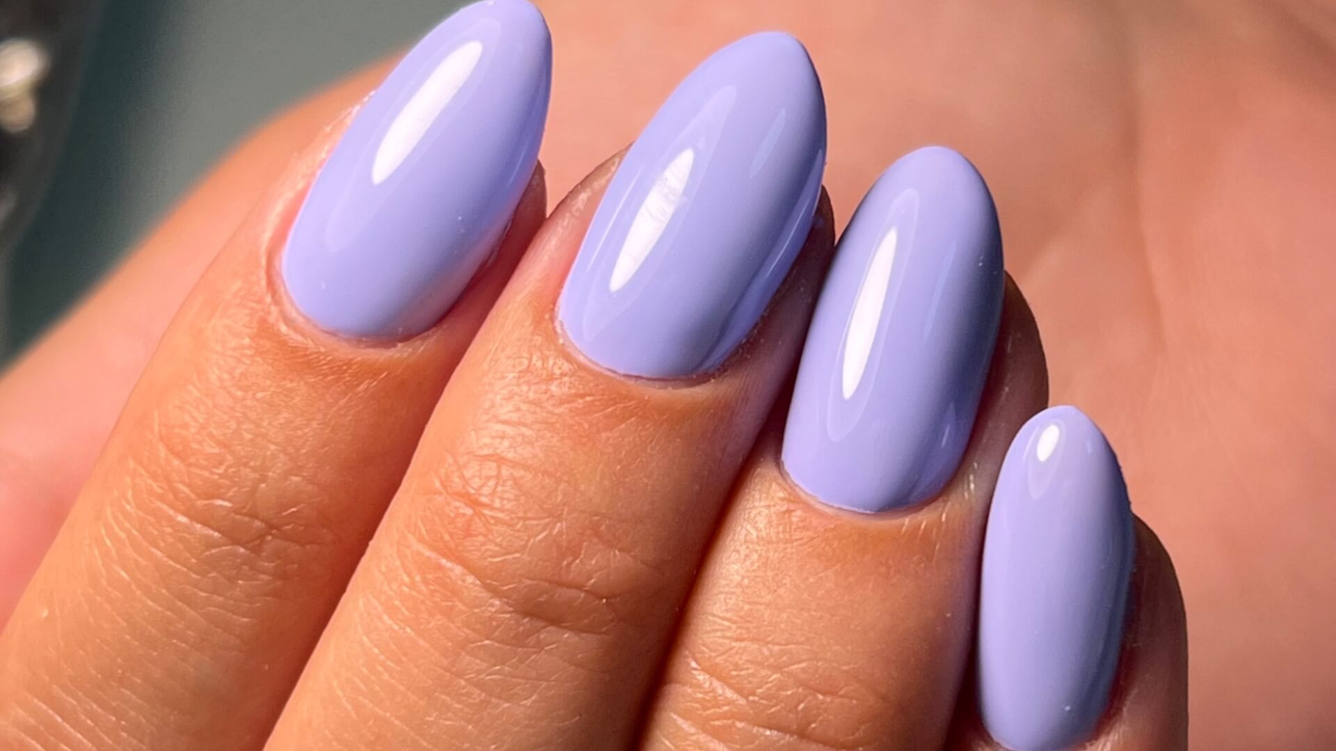 Nic nails