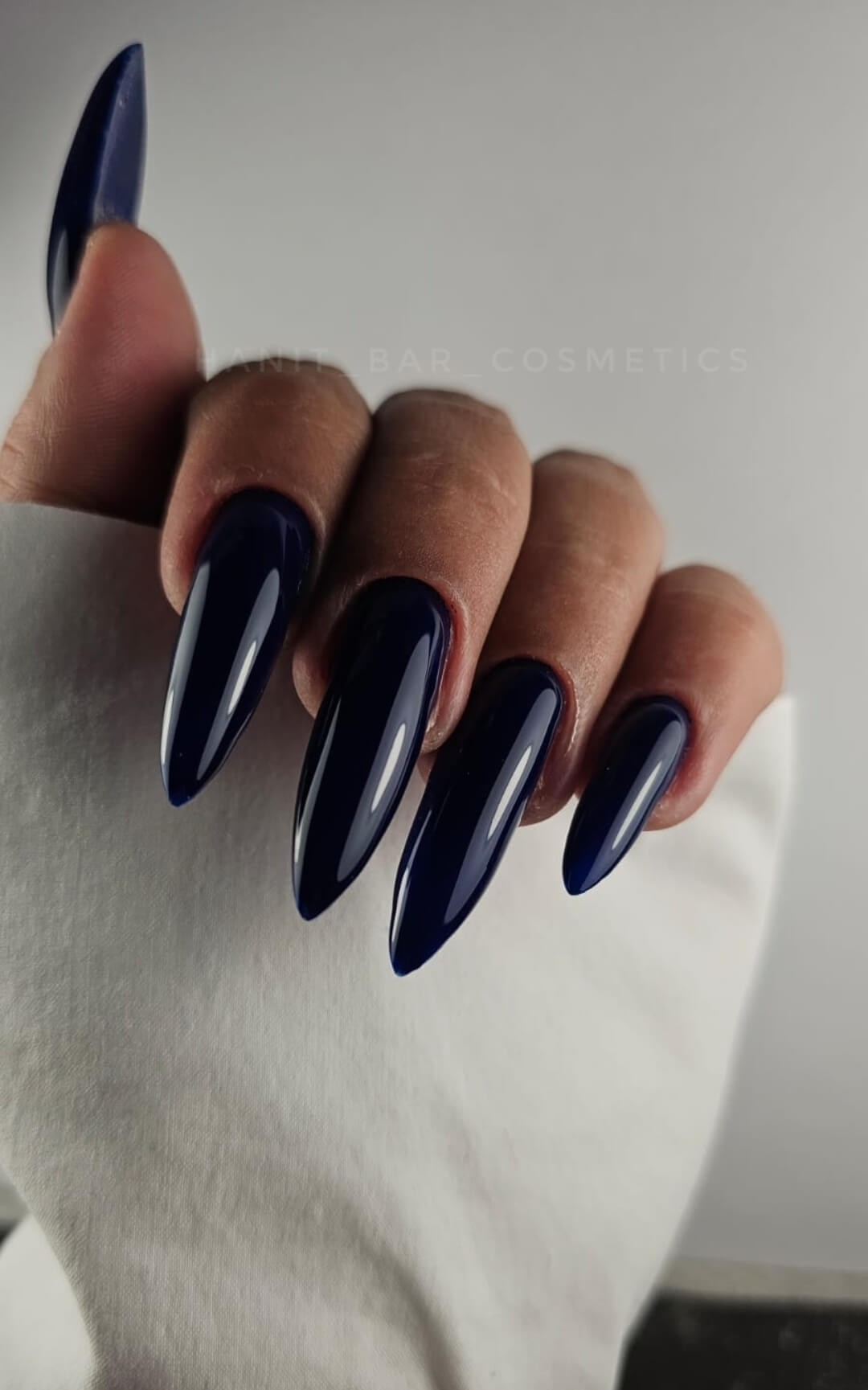 Hanit bar cosmetics- ציפורניים