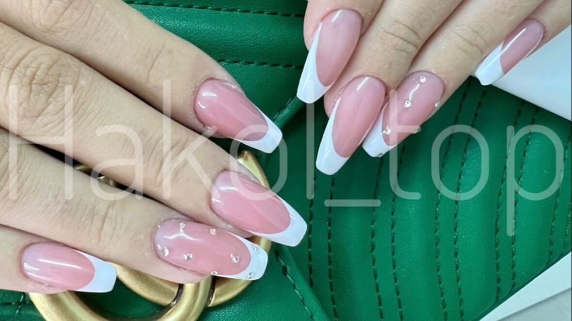 ליטל מזרחי ציפורניים