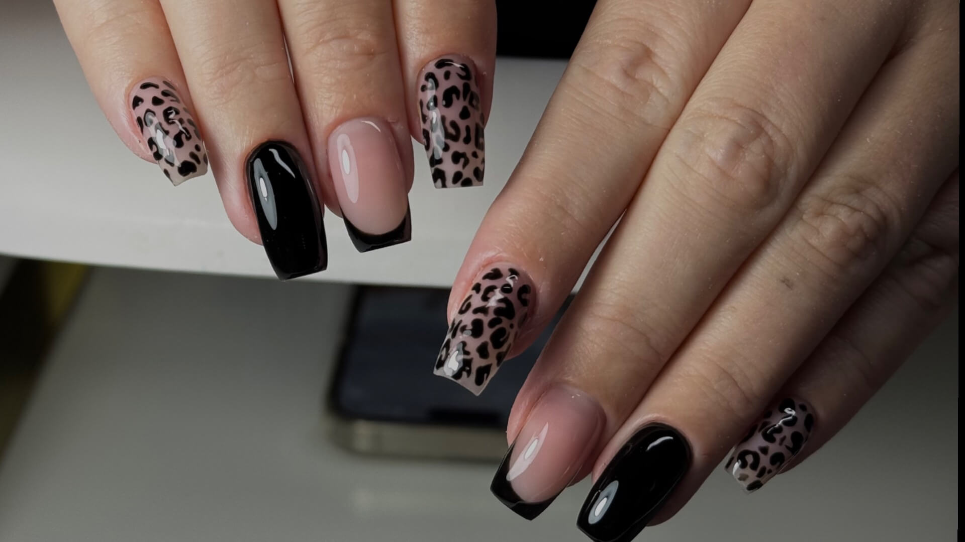  | Rada Cherepkova nails