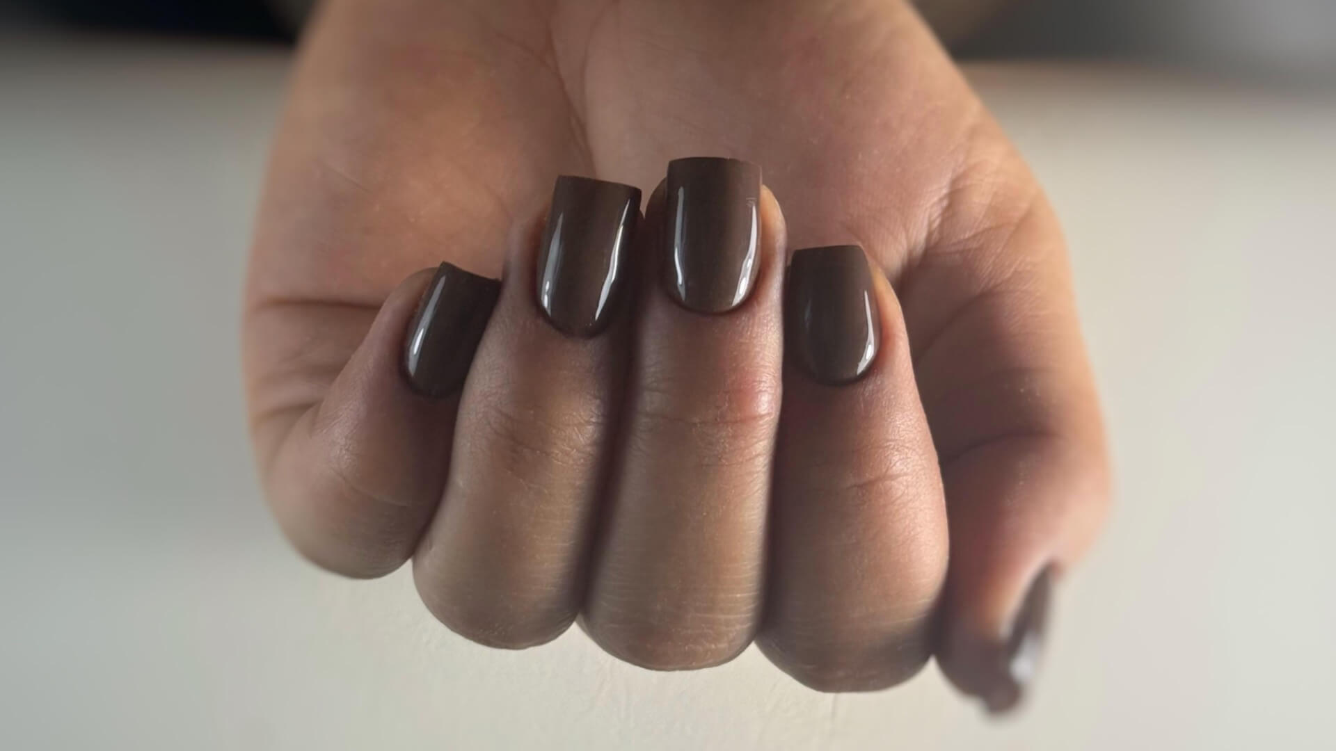 ספיר מדמון ציפורנים