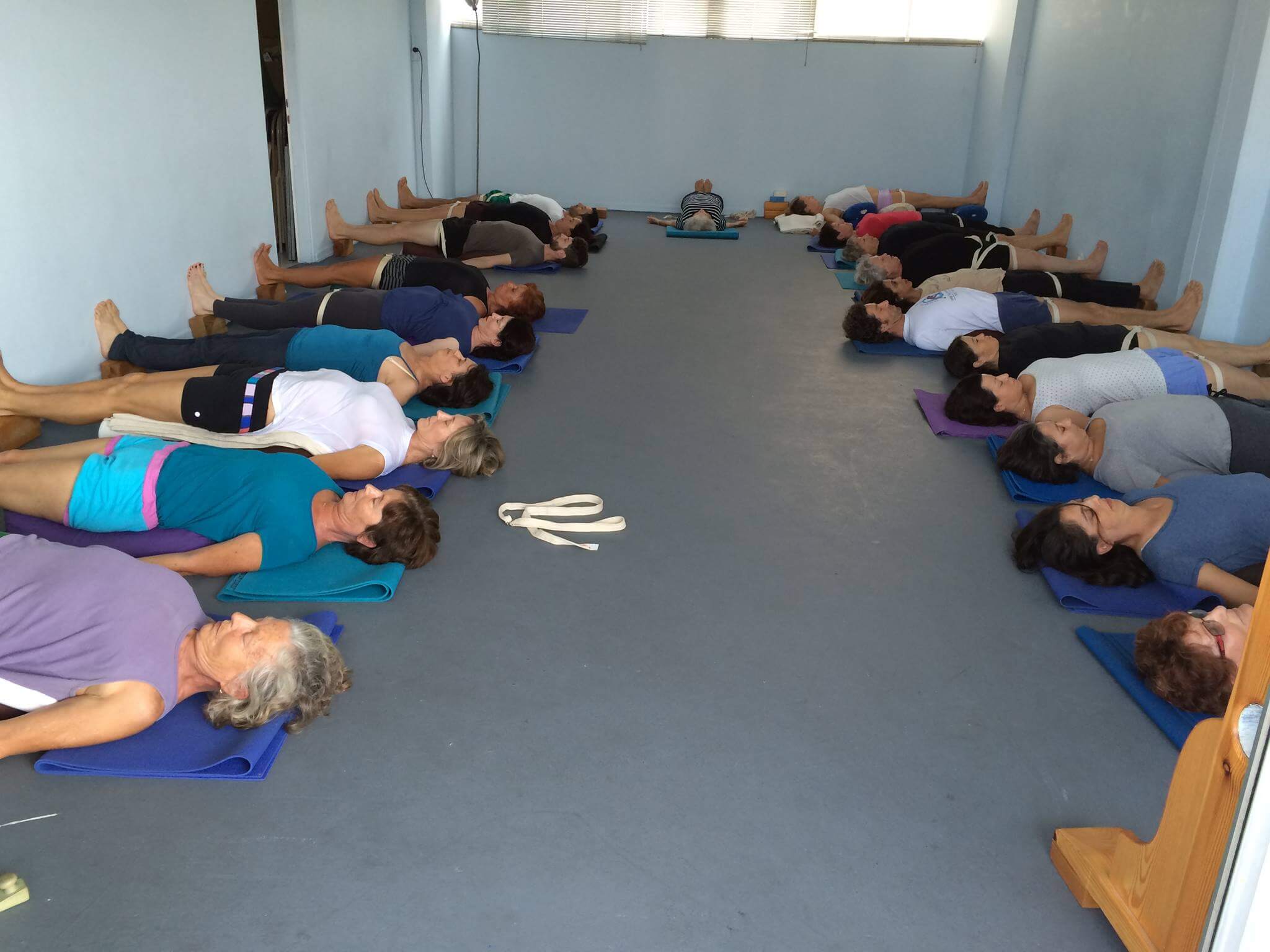 שרה טל יוגה