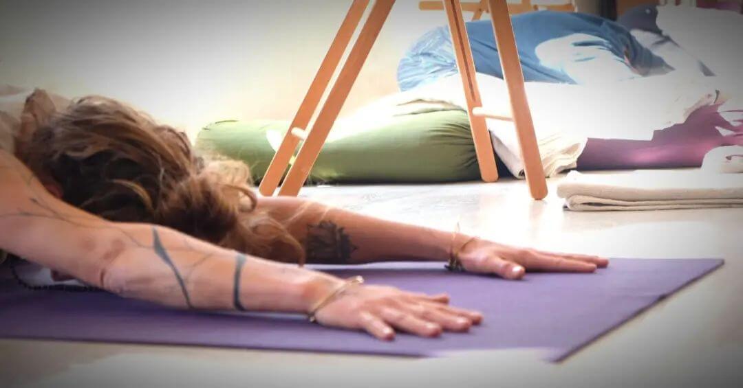  מרכז יוגה איינגר - Iyengar Yoga Center