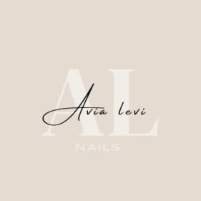 Avia Levi nails | lee