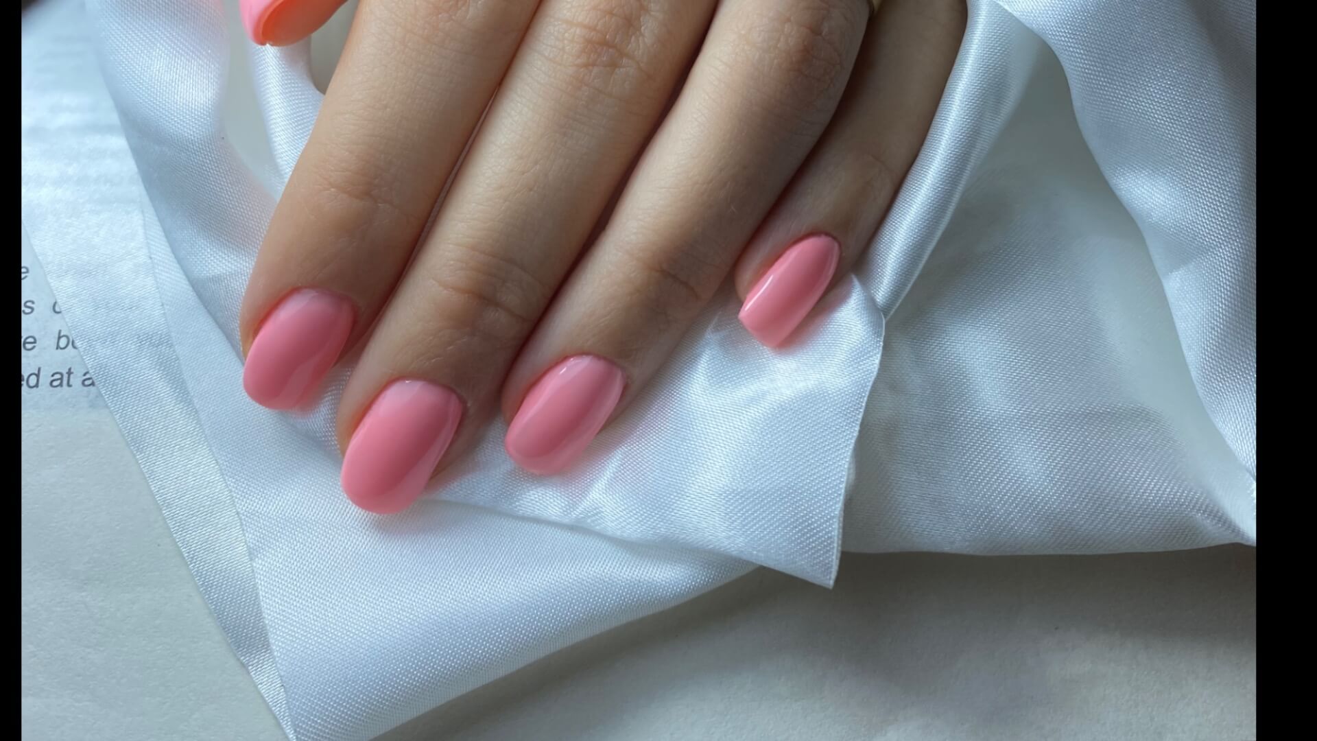 Larin nail art studio 