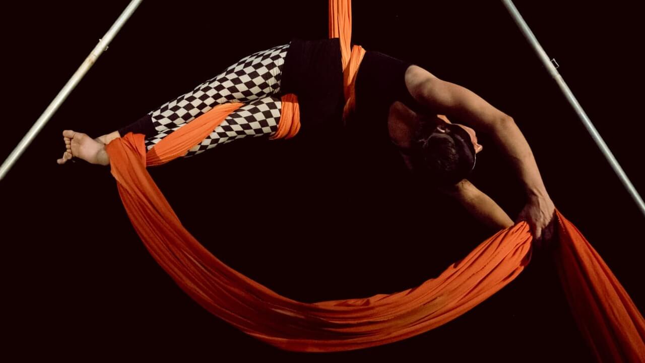 טל חביב אקרובטיקה אווירית